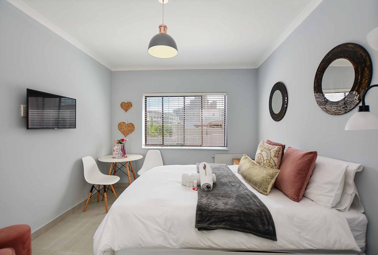 Sea Breeze Apartments Bloubergstrand Exterior foto